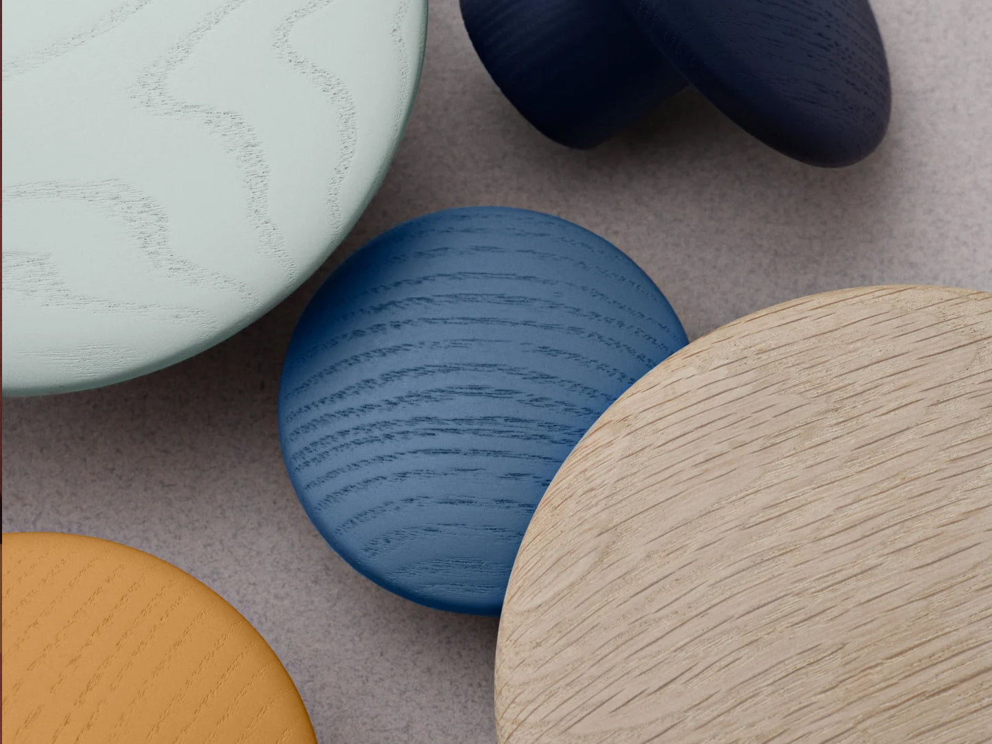 Muuto Dots Wood